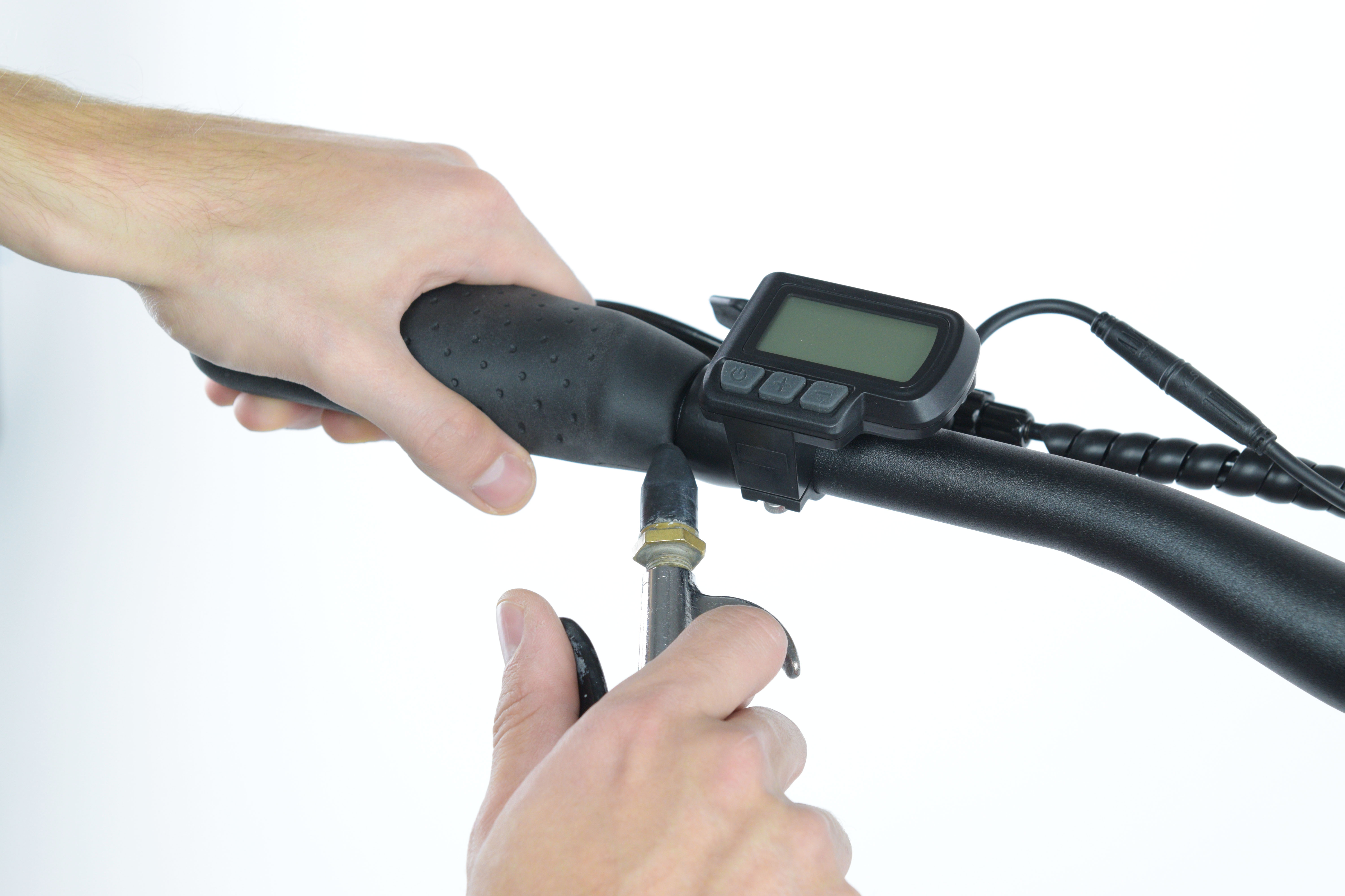7__Remove-Left-Grip-Air-1.jpg